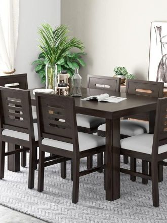 Kitchen & Dining